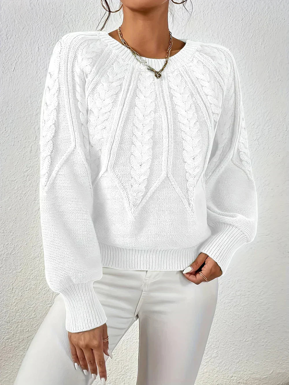 Lia – Cable Knit Crew Neck Sweater