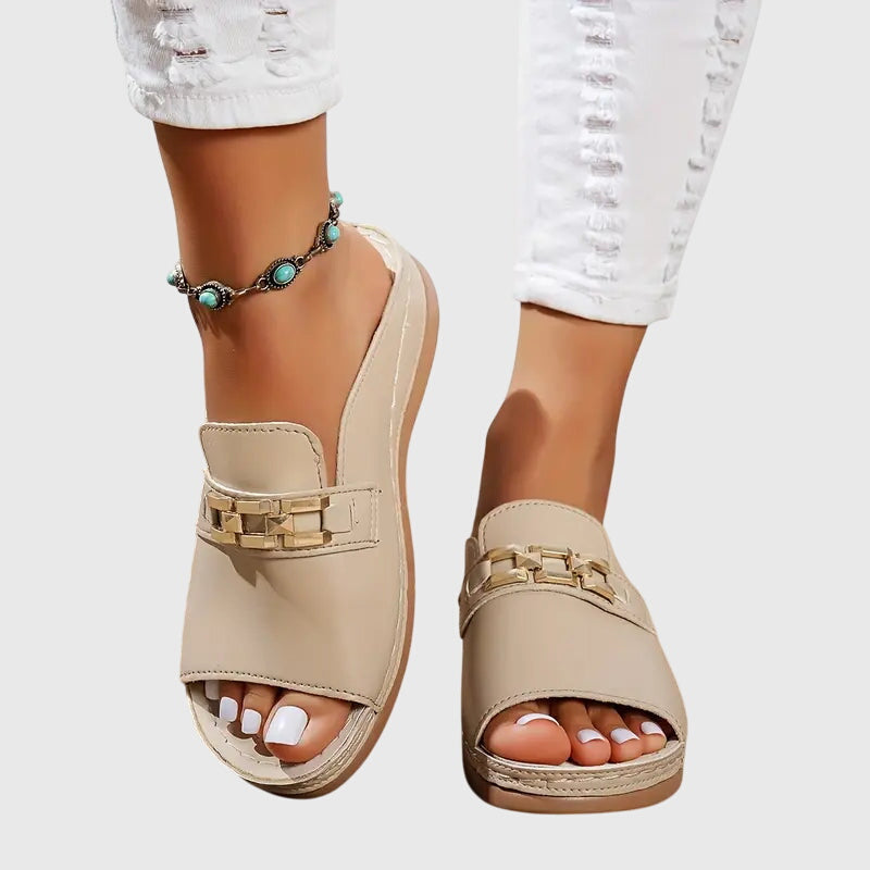 Sadie – Chain Slide Low Wedge Sandals