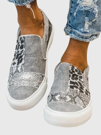 Harriet – Leopard Print Canvas Slip On Sneakers