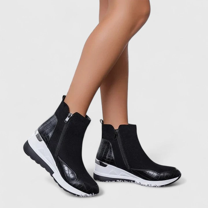 Evangeline – Leather Chunky Sole Chelsea Boots
