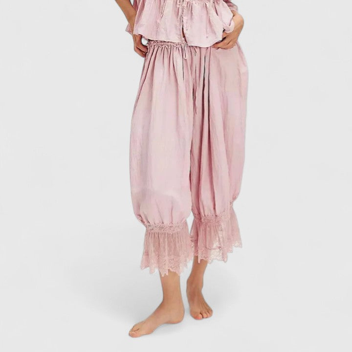Margot – Lace Ruffle Hem Cropped Pants