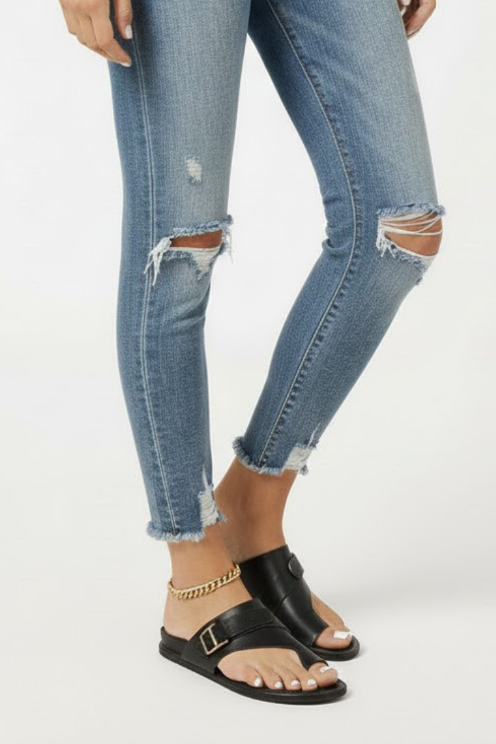 Maggie – Toe Loop Crossover Flat Slide Sandals