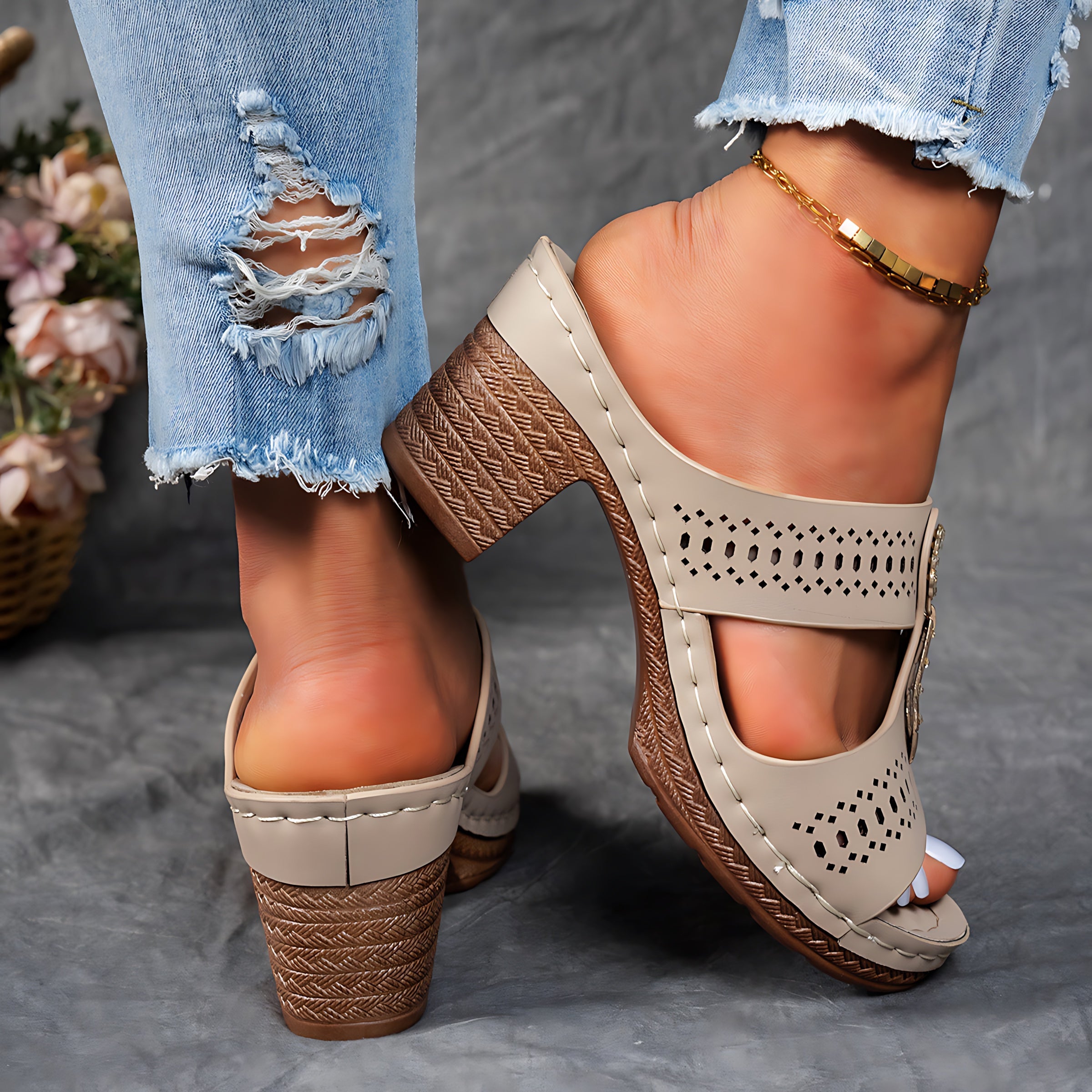 Alaia – Embellished Cutout Block Heel Mules