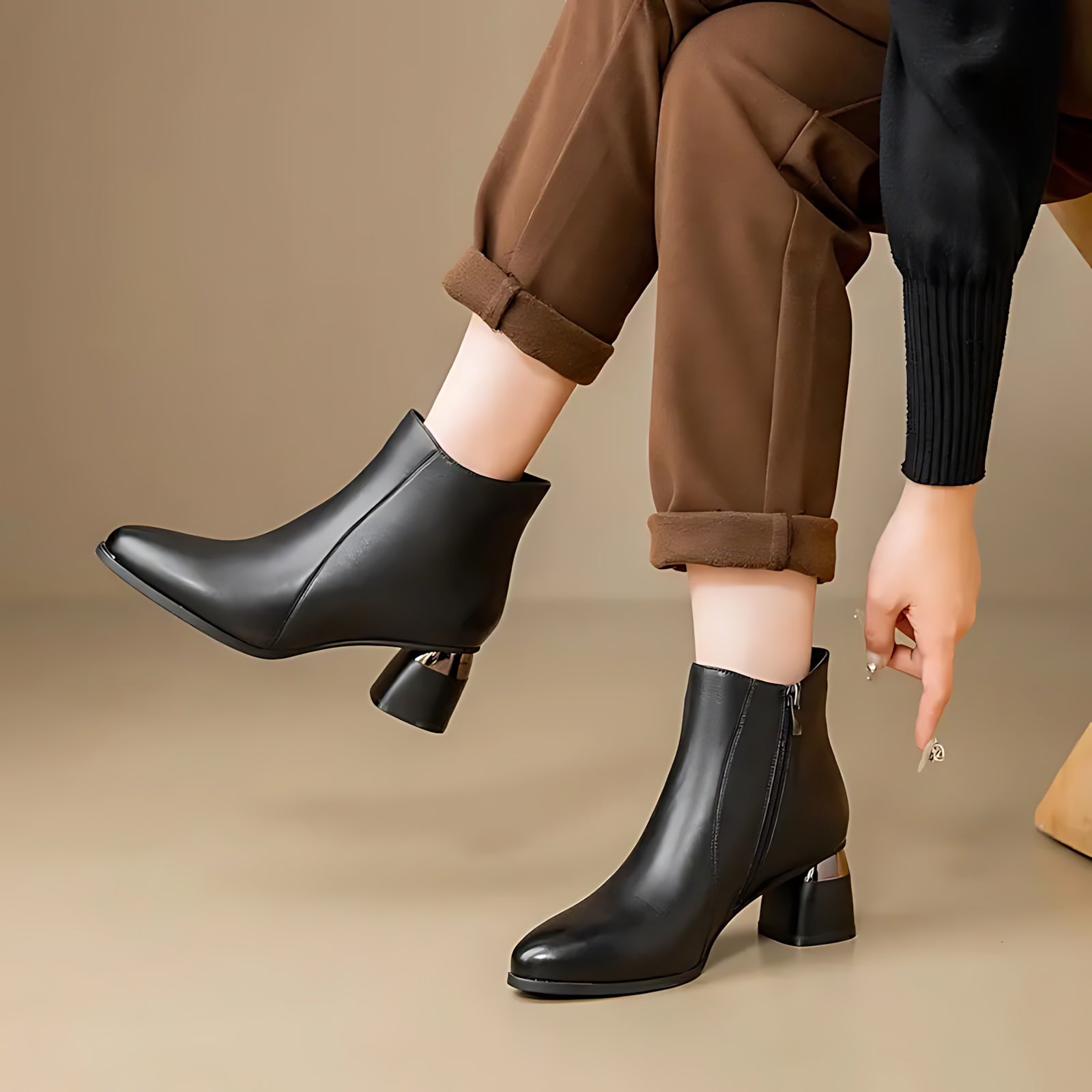 Amber – Leather Pointed Toe Block Heel Ankle Boots