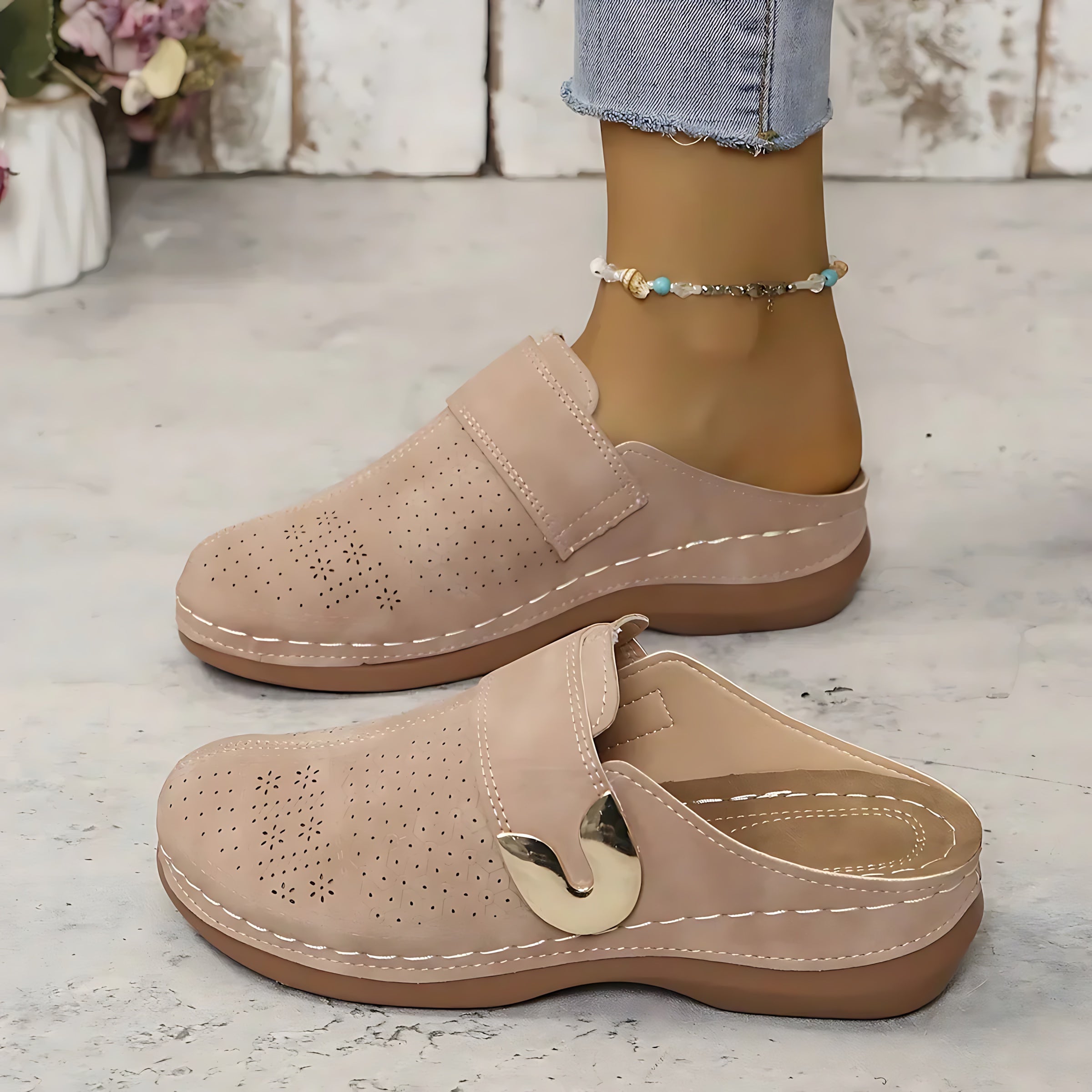 Andrea – Cutout Closed Toe Wedge Sandals