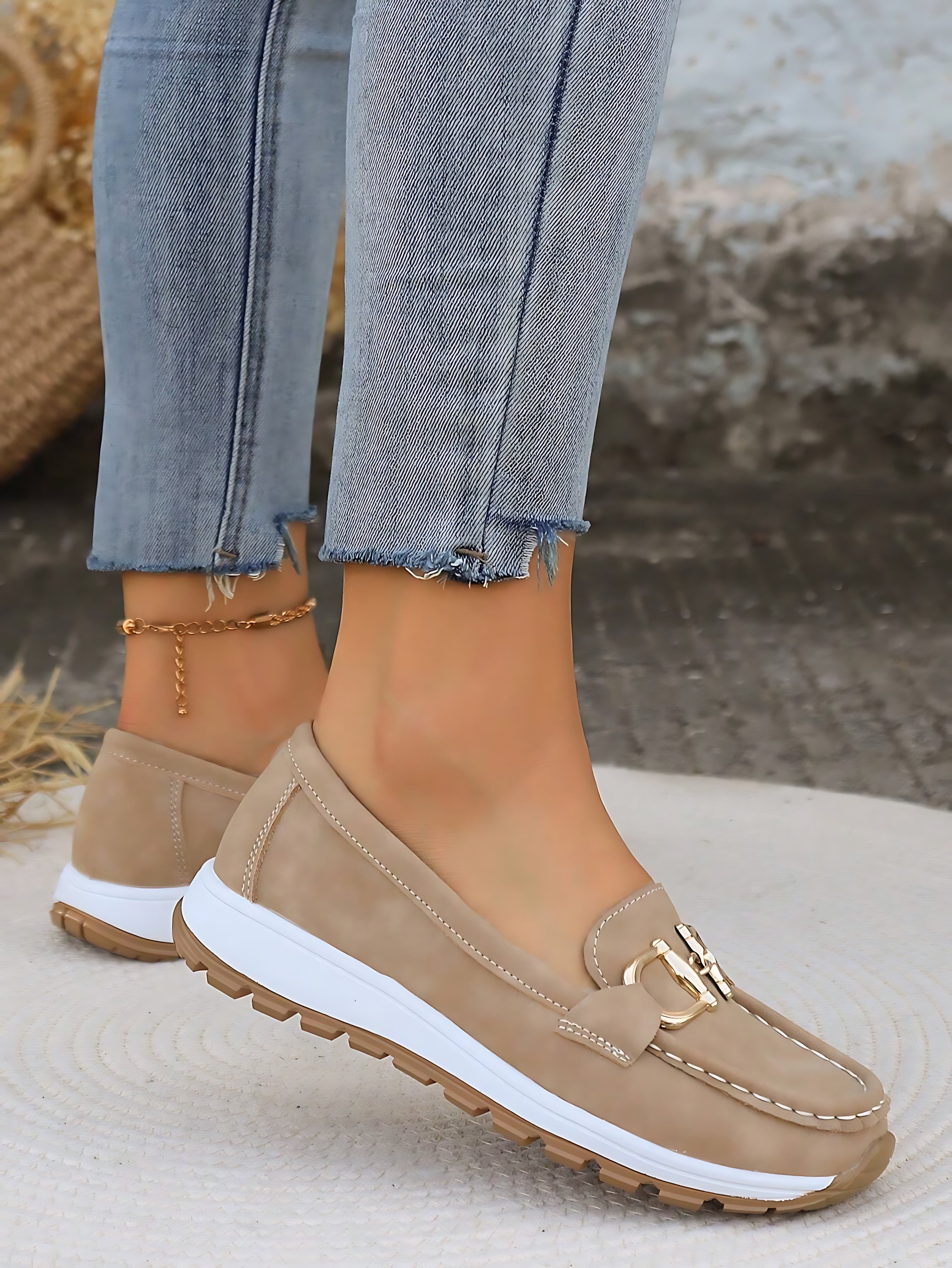 Arya – Suede Chain Platform Loafers