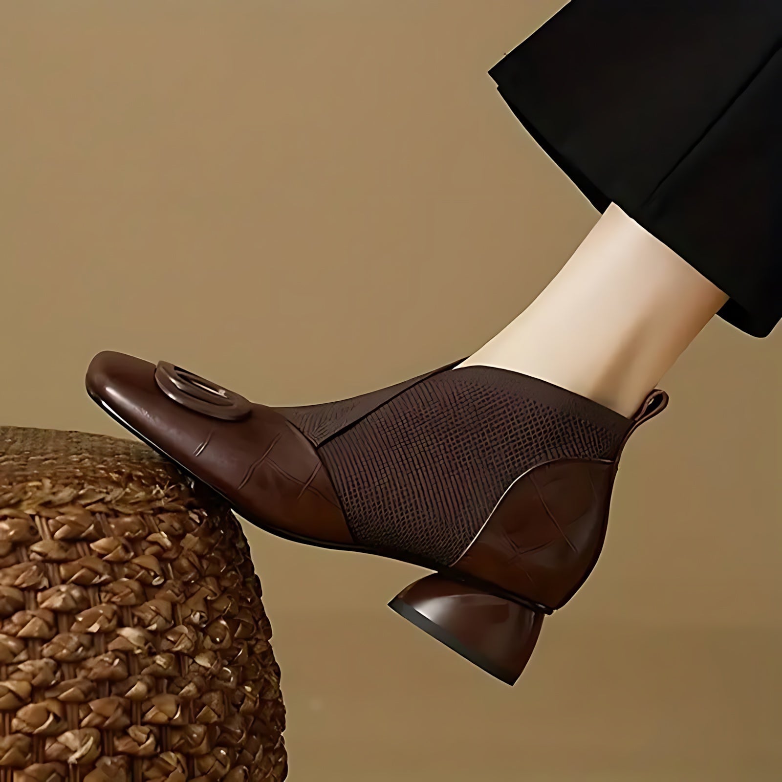 Avery – Leather Pointed Toe Low Heel Ankle Boots