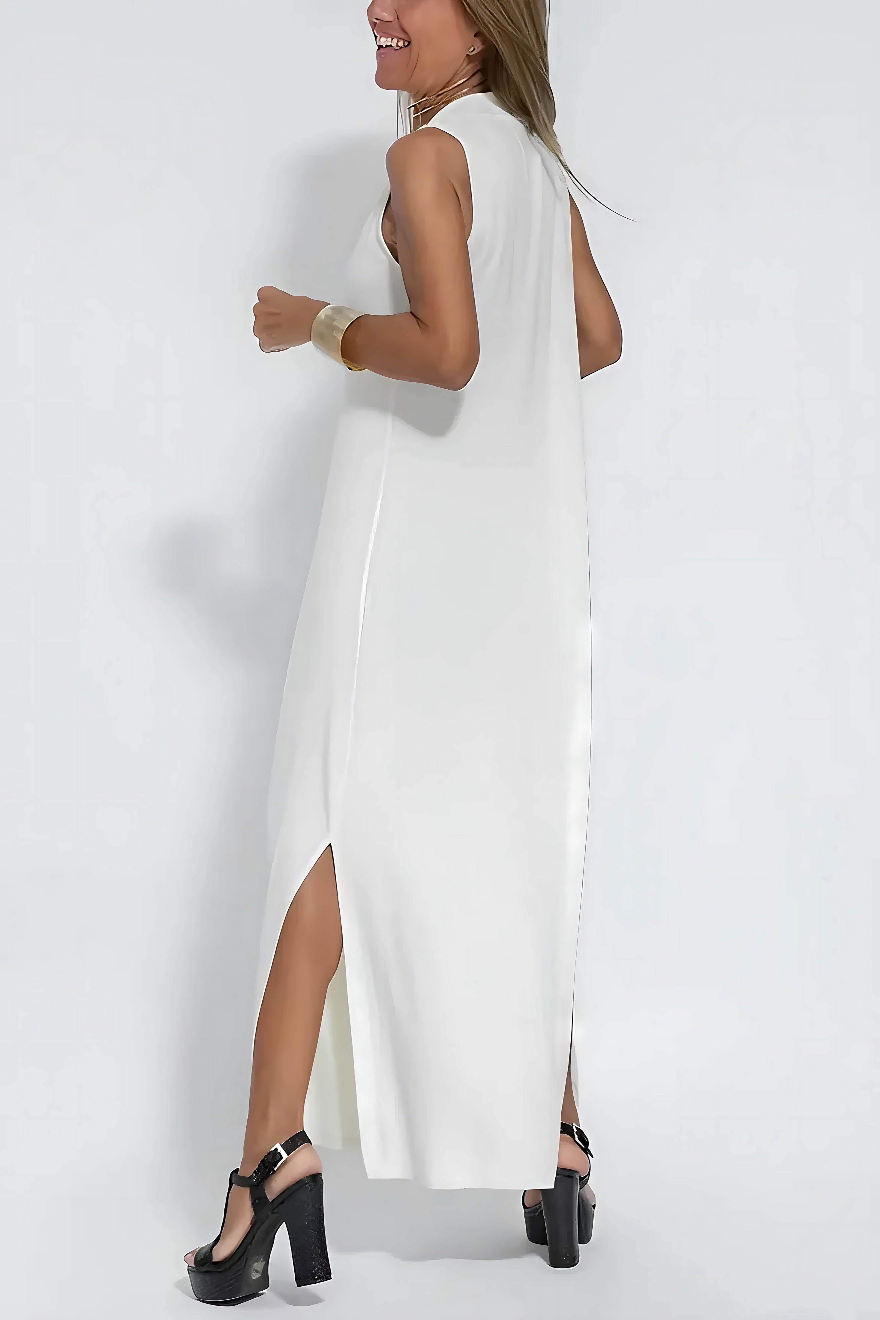 Brooklyn – V Neck Pleated A-Line Maxi Dress