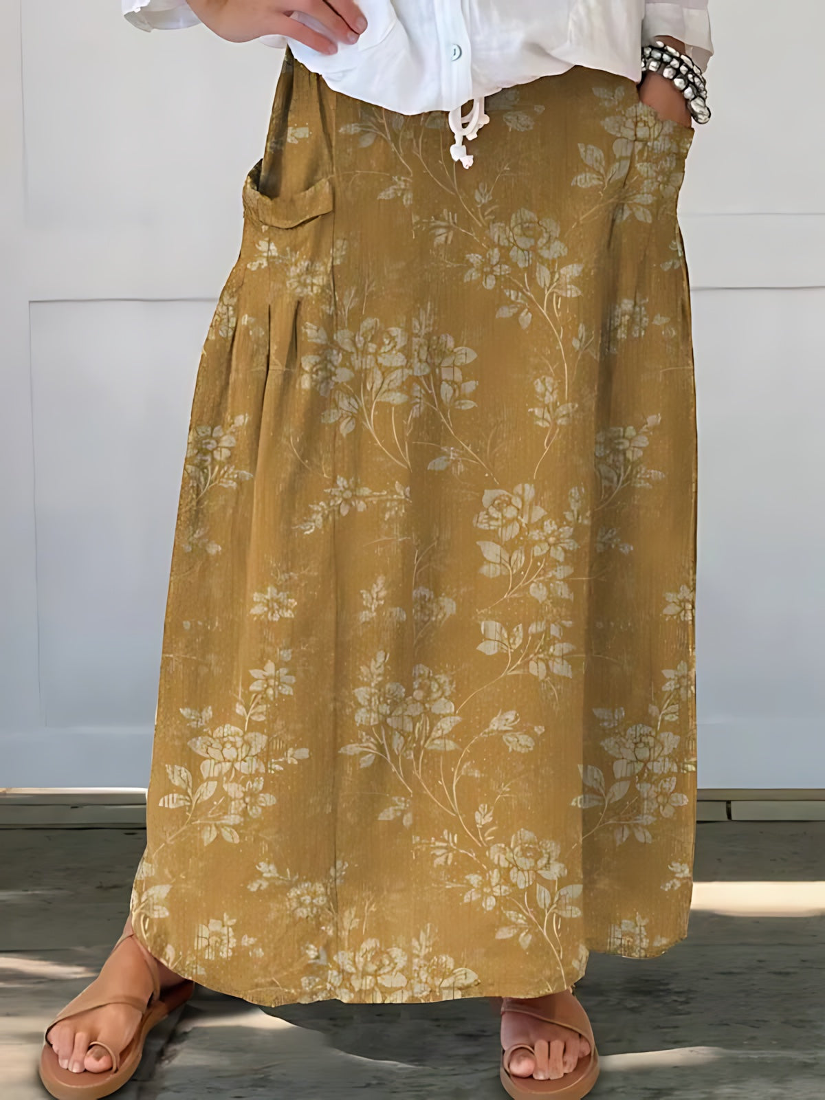 Cara – Ditsy Floral A Line Midi Skirt