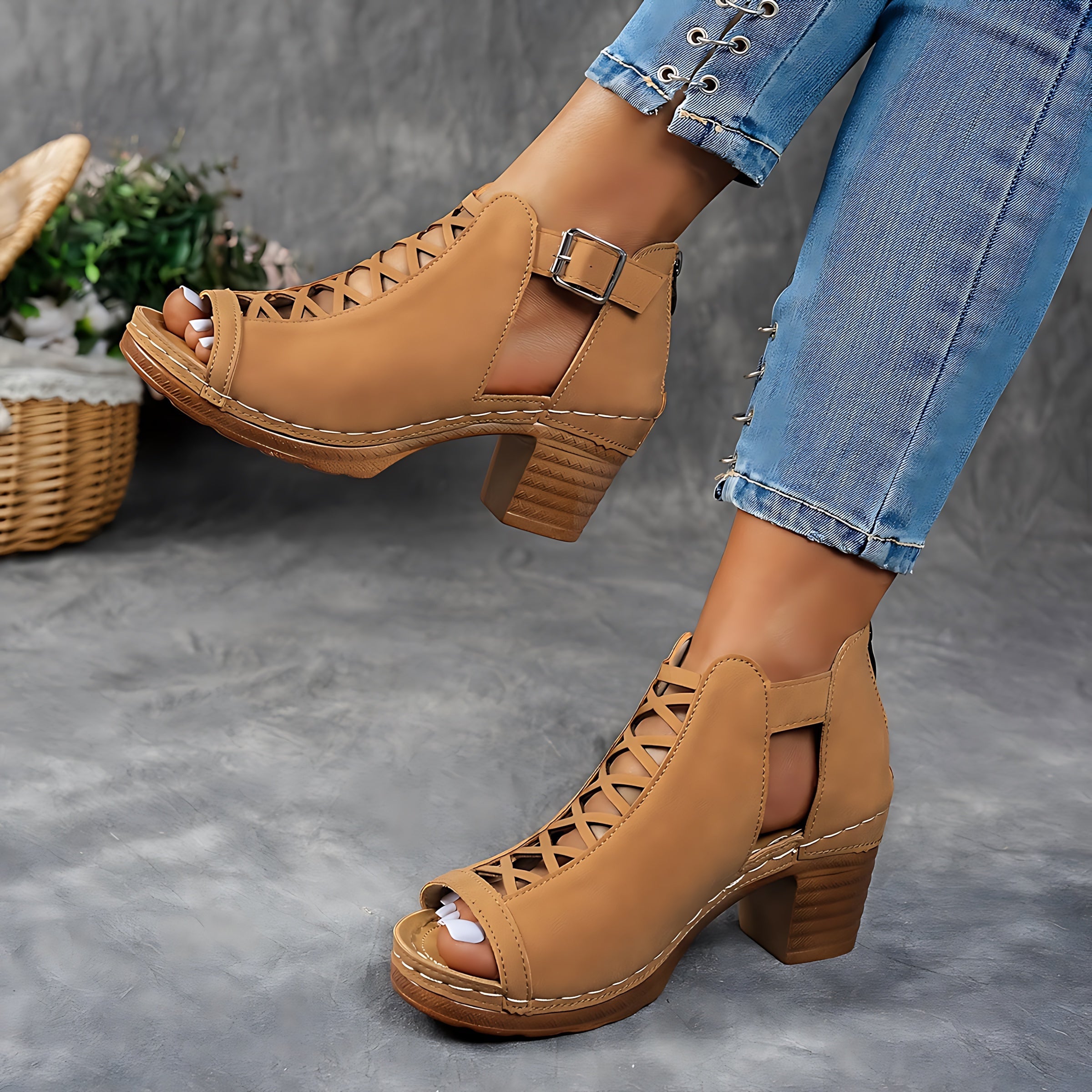 Catalina – Cutout Peep Toe Block Heel Sandals