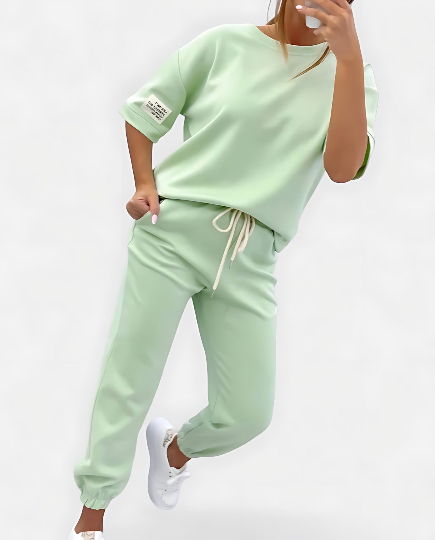 Cora – Sweatshirt And Joggers Matching Lounge Set
