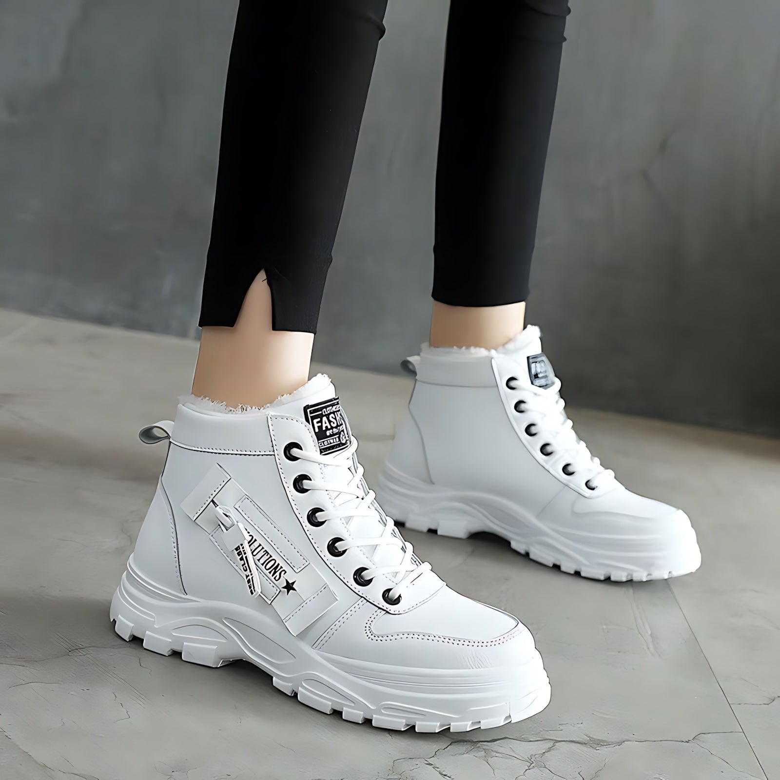 Della – Lace Up Chunky Sole Winter Ankle Boots