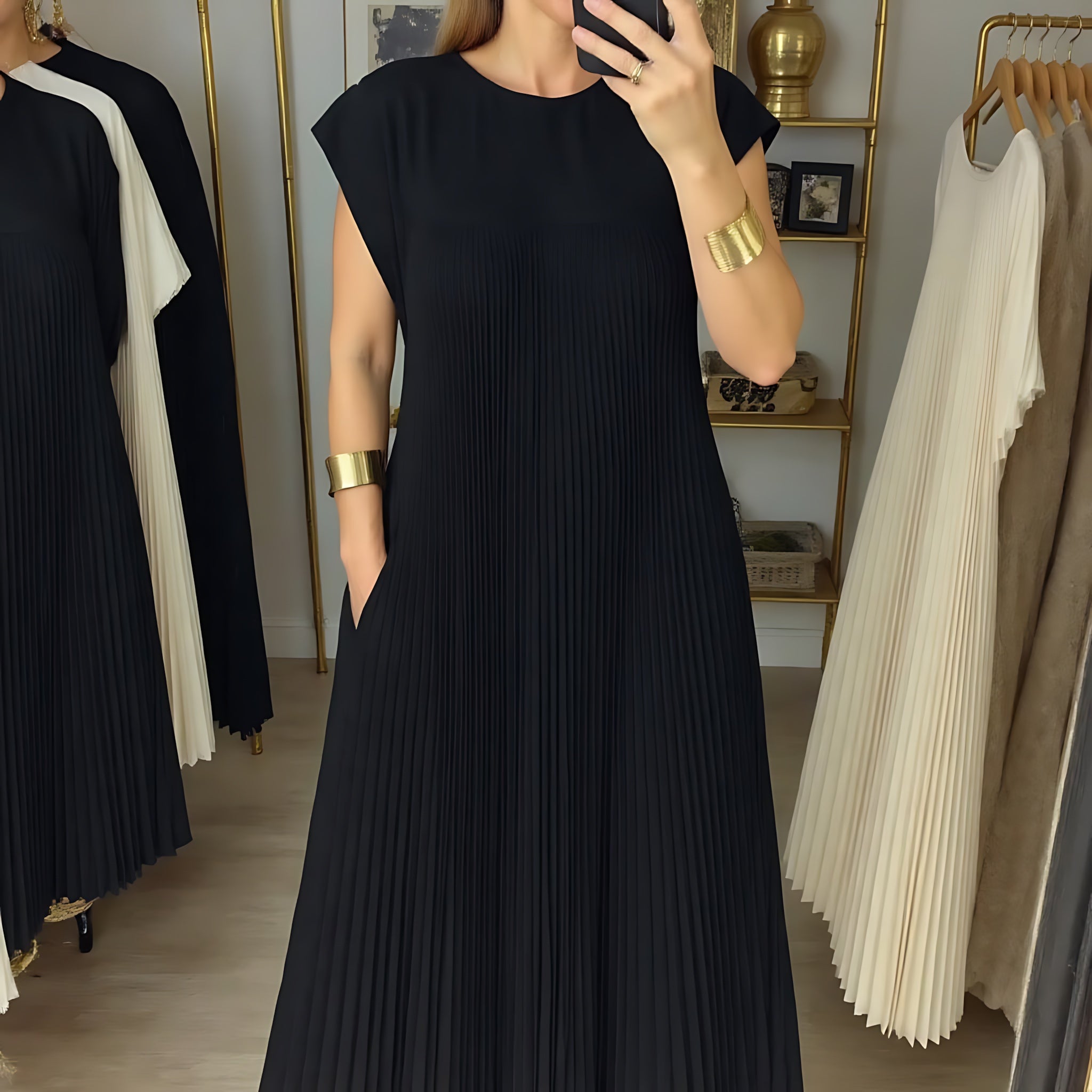Della – Pleated Crew Neck Cocktail Maxi Dress