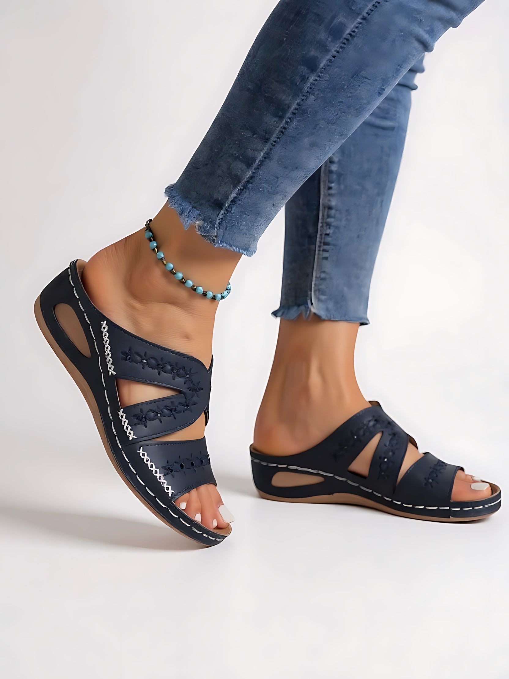 Elise – Woven Crossover Slide Sandals