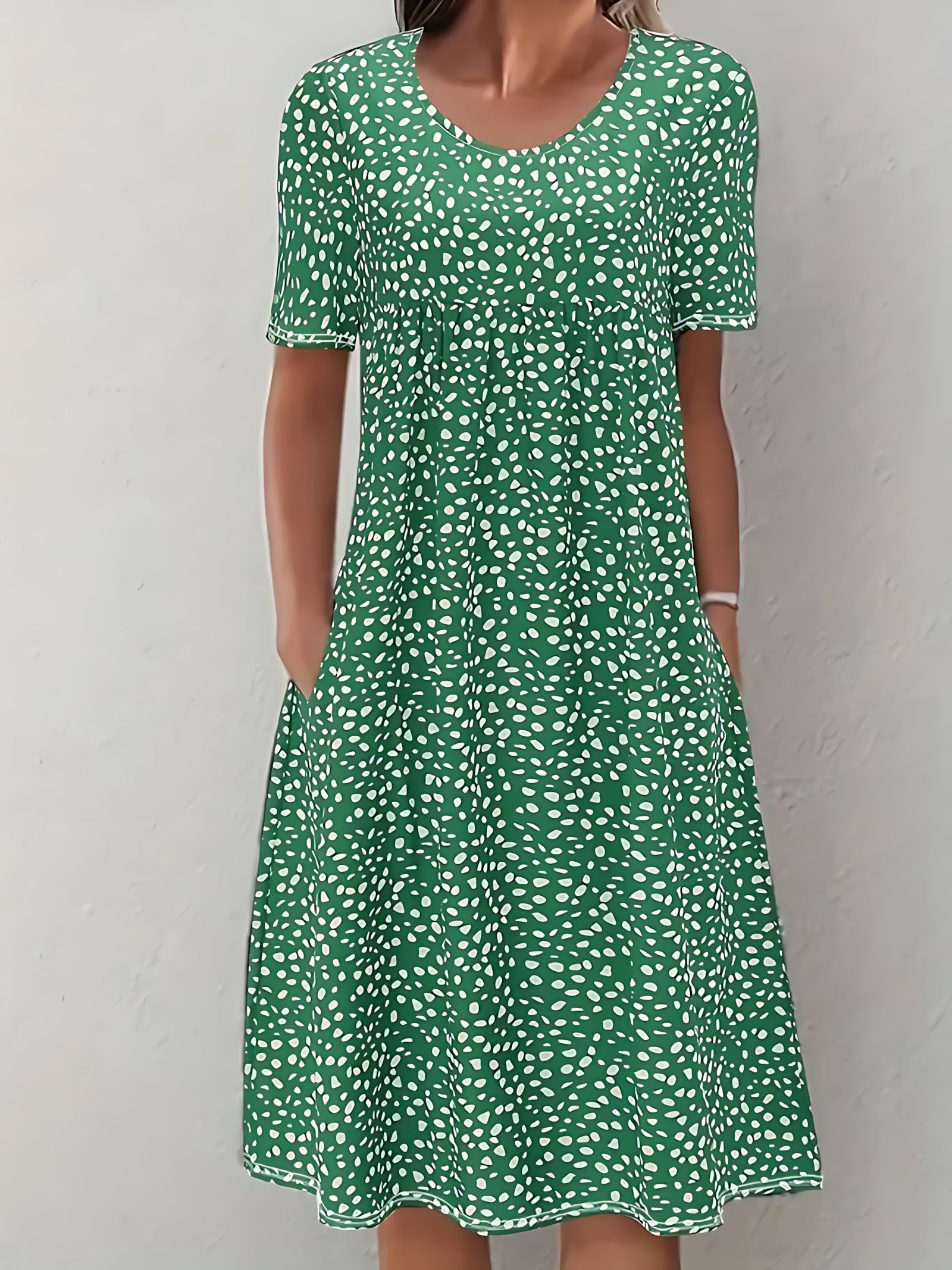 Ella – Ditsy Floral Crew Neck Summer Midi Dress
