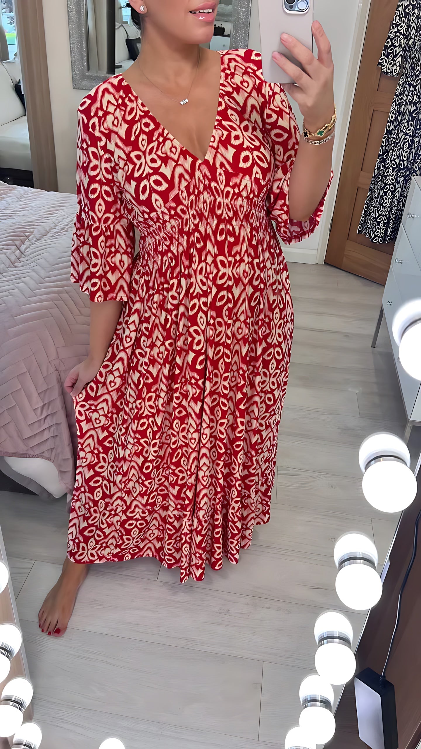 Esther – Ditsy Floral V Neck Flowy Maxi Dress