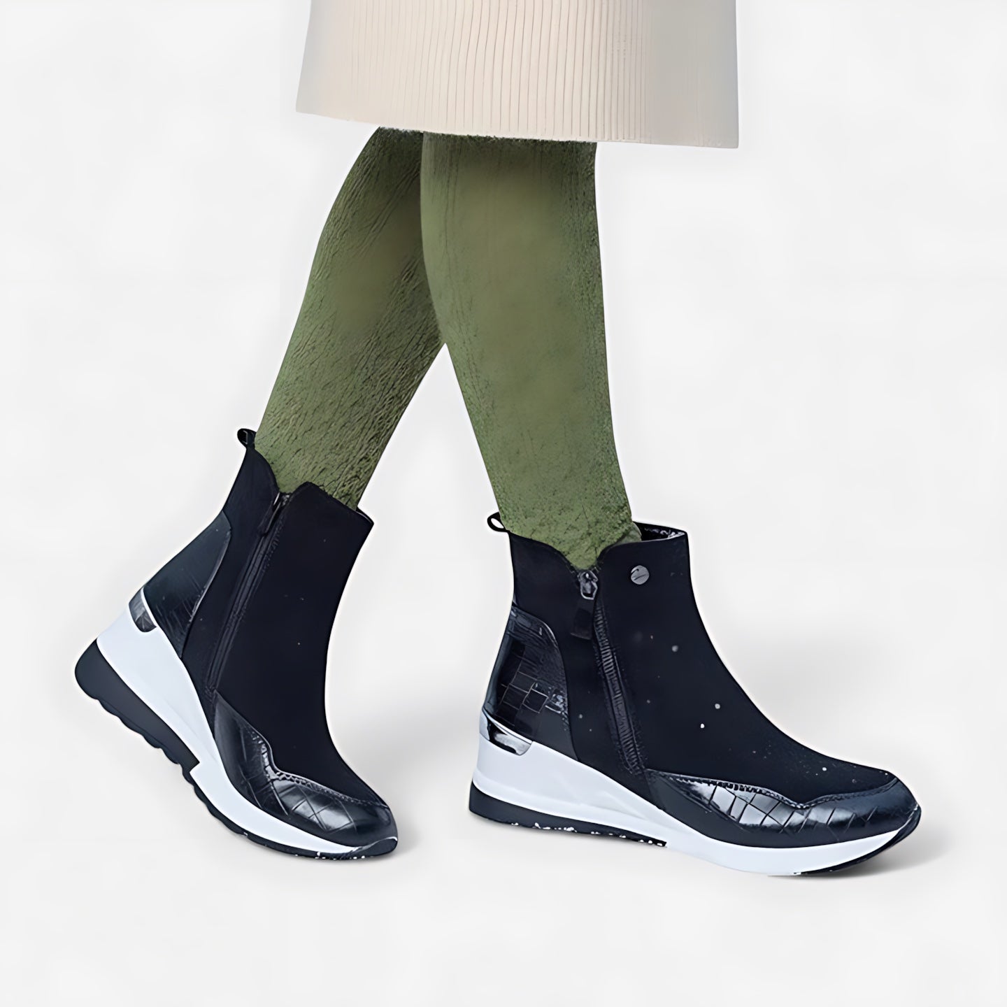 Evangeline – Leather Chunky Sole Chelsea Boots
