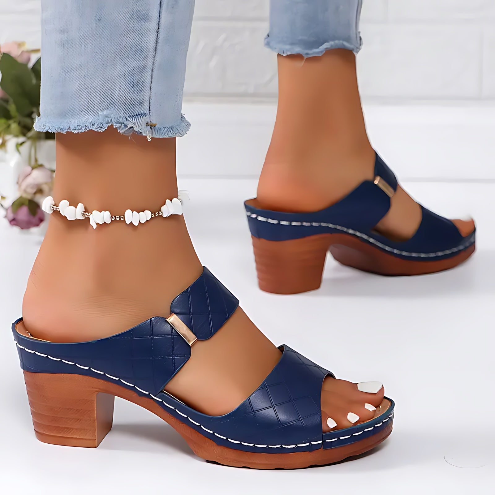Evelyn – Ankle Strap Chunky Block Heel Sandals