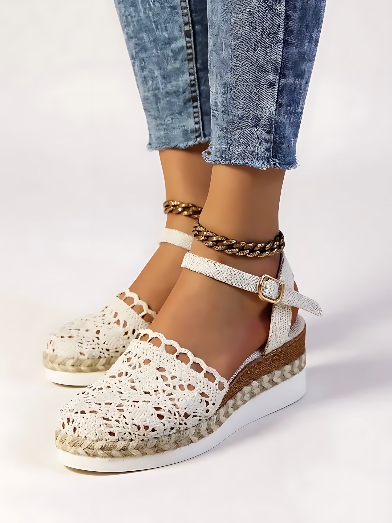 Frances – Woven Closed Toe Fisherman Sandals