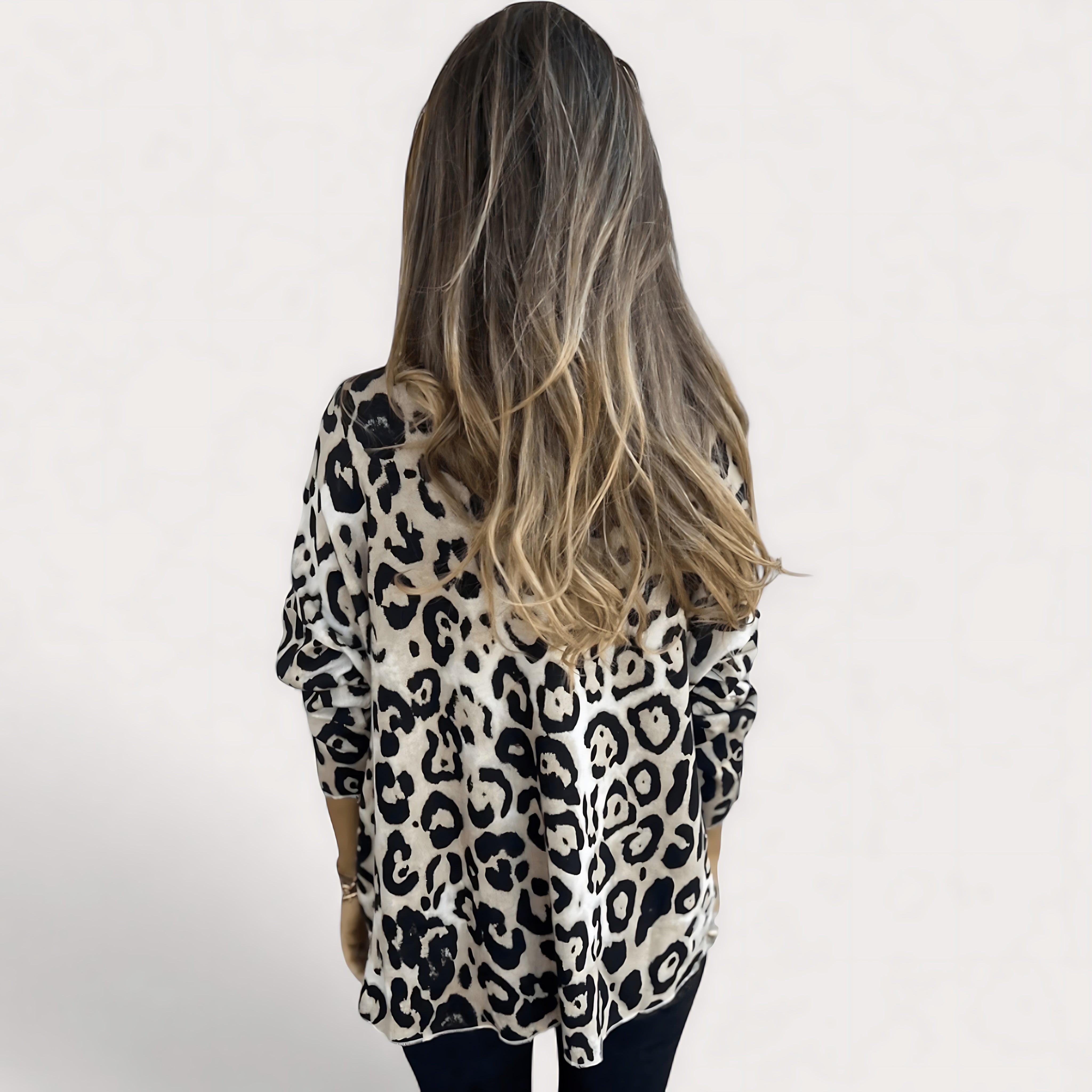 Genevieve – Leopard Print V Neck Top