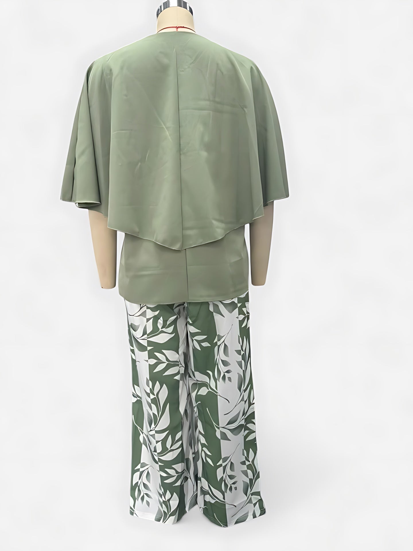 Hailey – Short Sleeve Top and Leaf Print Pants Set