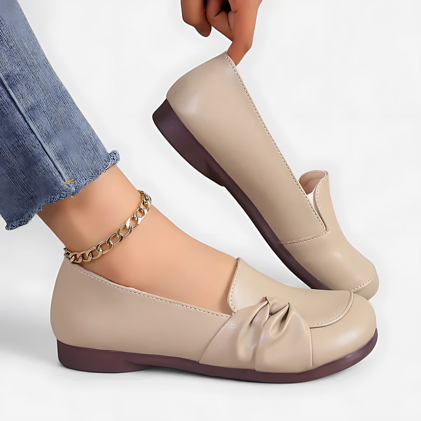 Harriet – Faux Leather Knot Round Toe Flats