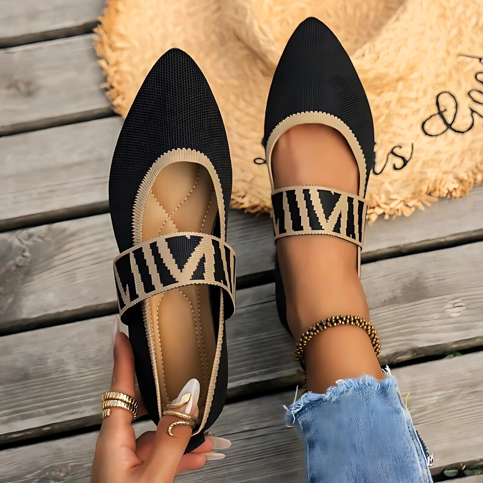 Jasmine – Knit Pointed Toe Mary Jane Flats