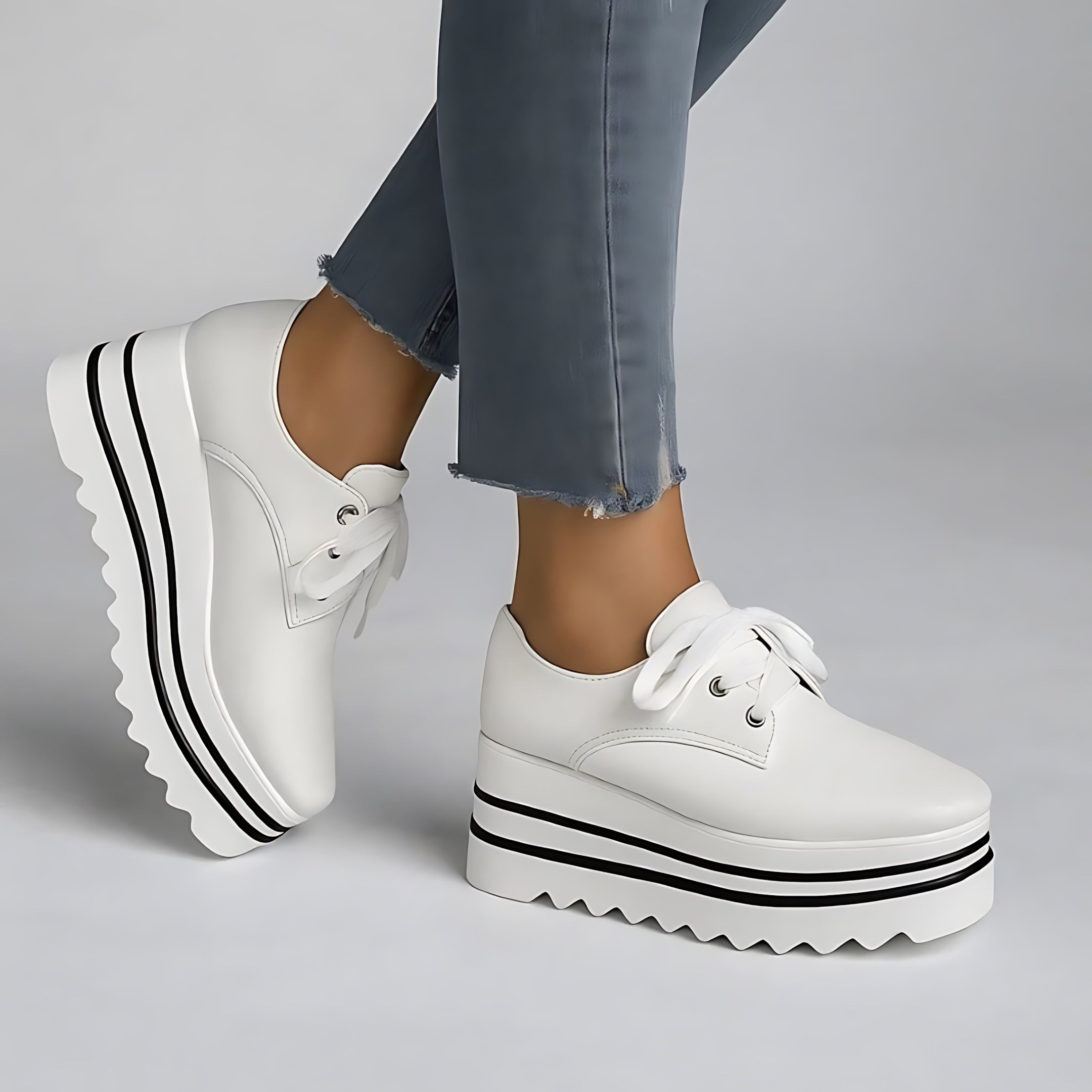 Journee – Square Toe Lace Up Platform Oxfords