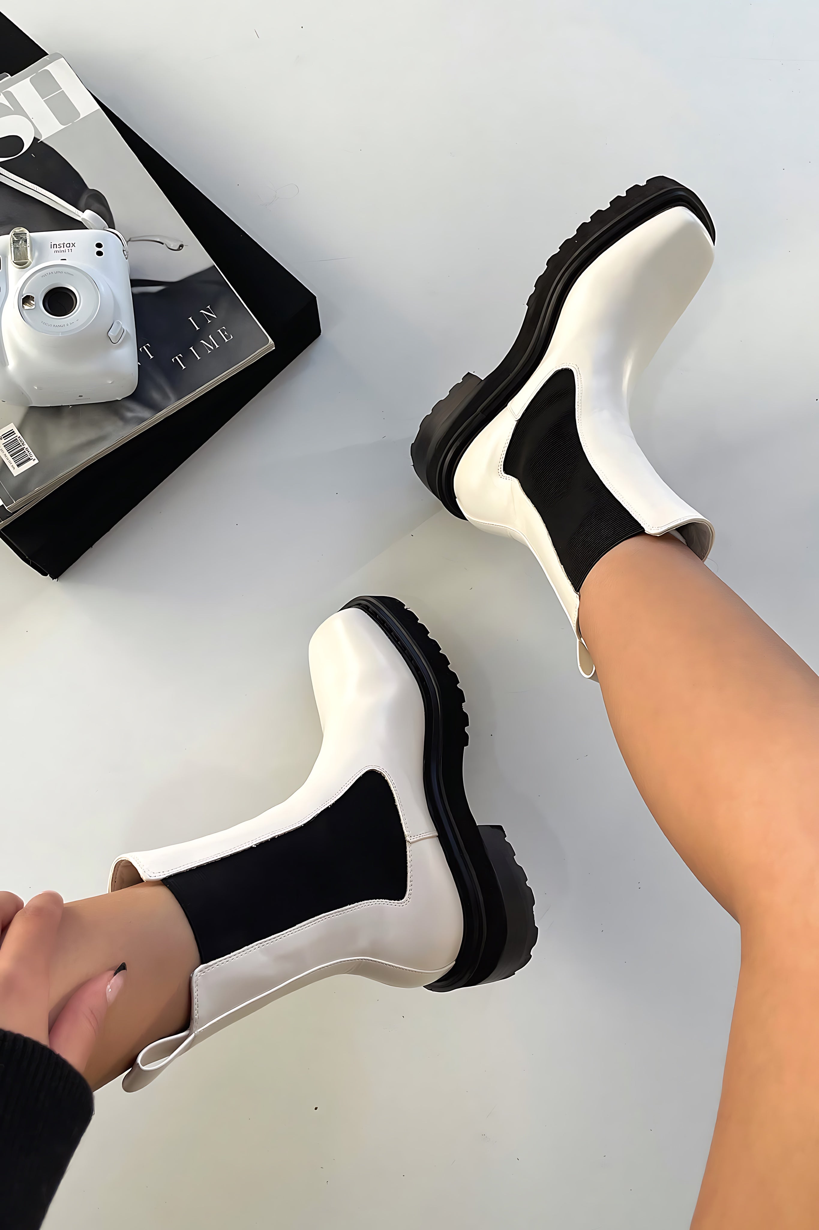 Kennedy – Two Tone Platform Chelsea Boots