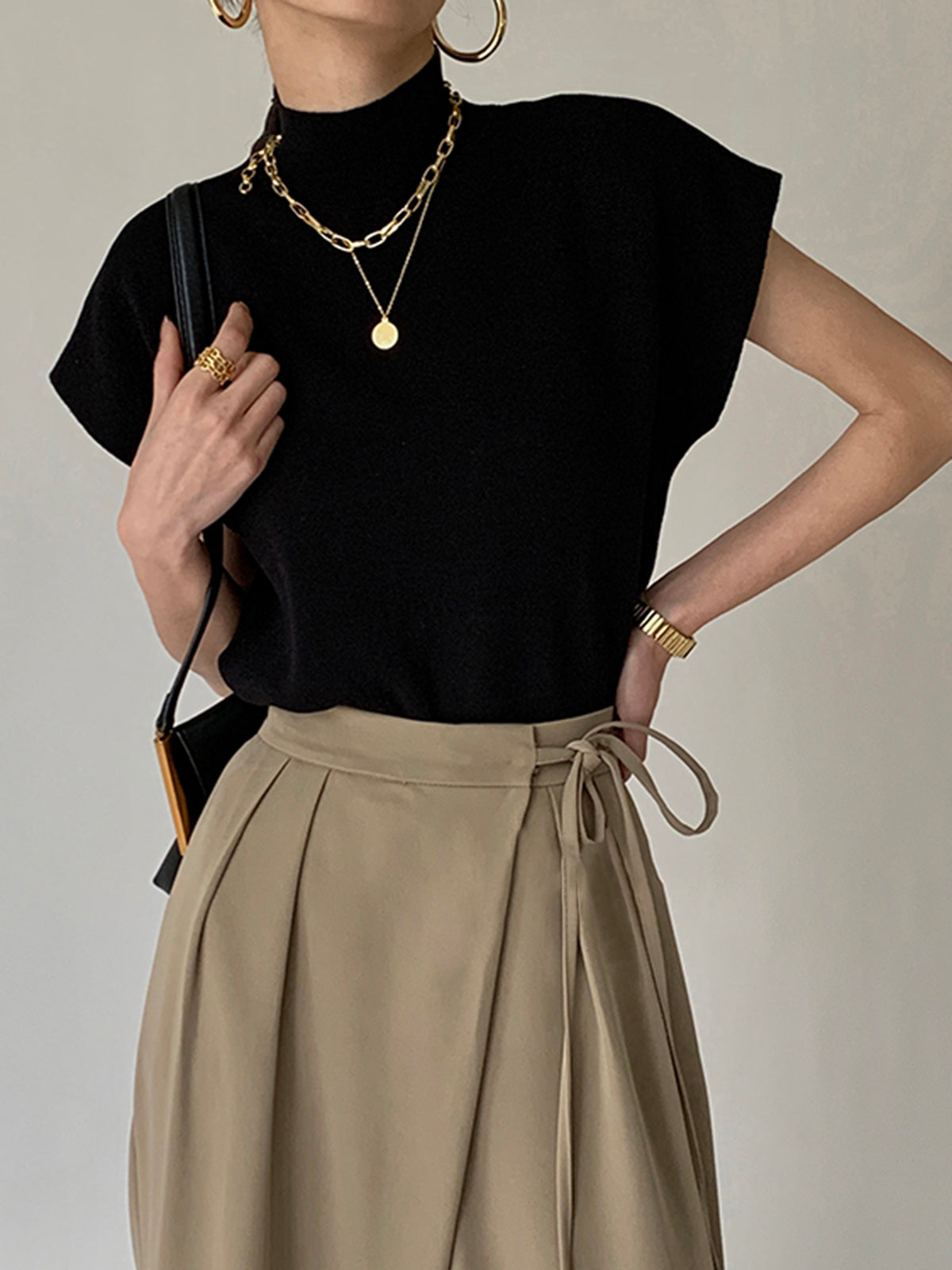 Charlie – Mock Neck Knit Top