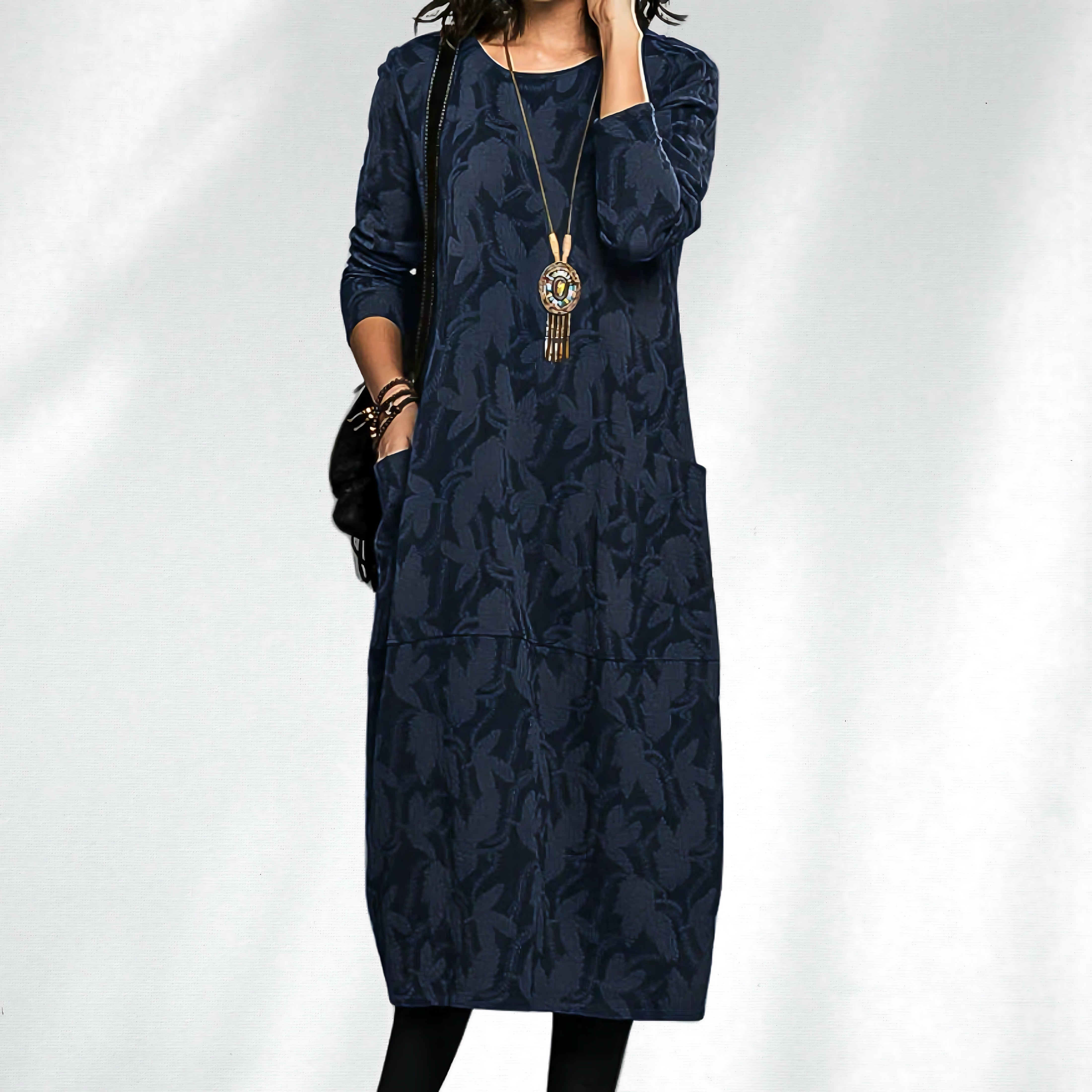 Liliana – Crew Neck Long Sleeve Knit Midi Dress