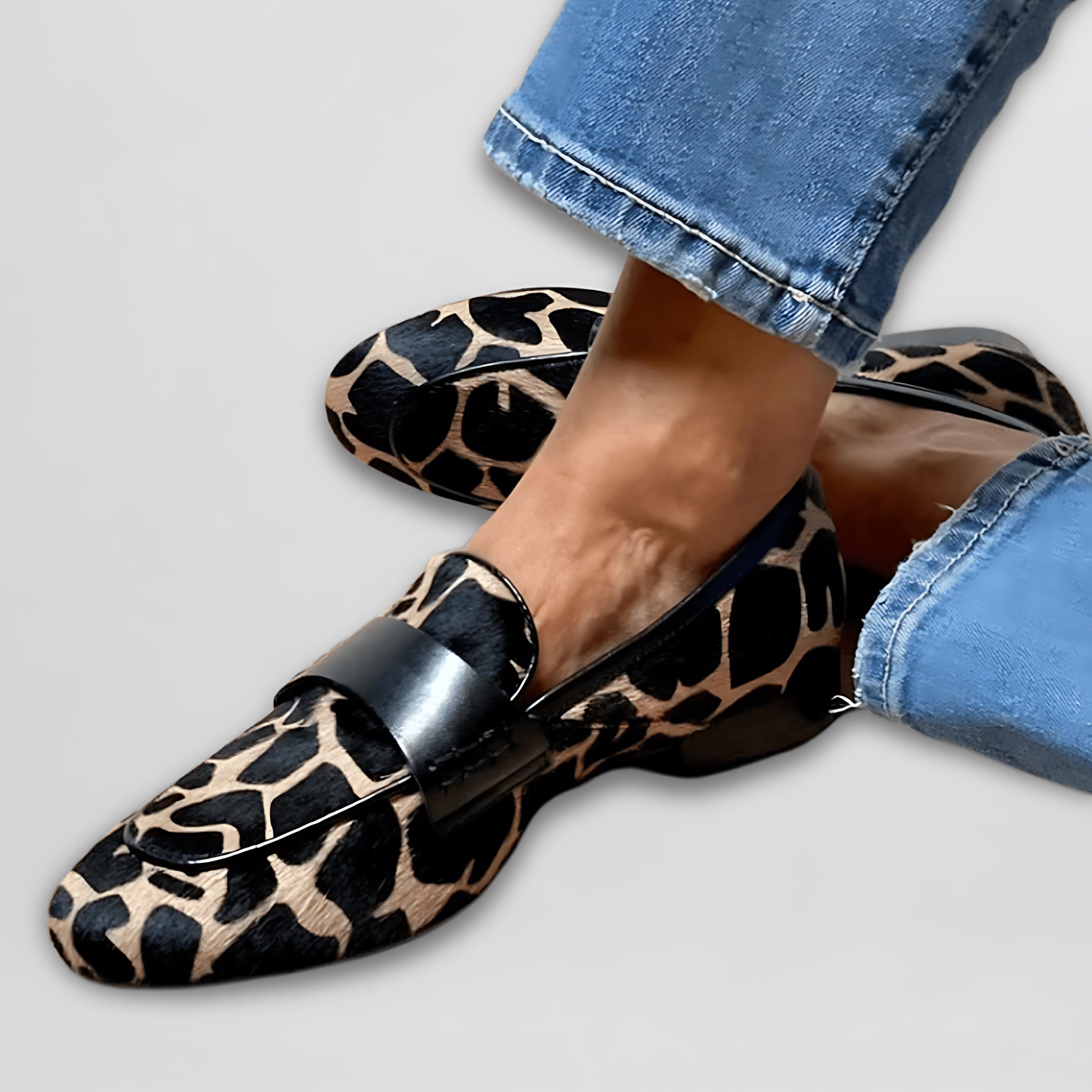 Lillian – Leopard Print Bow Loafers