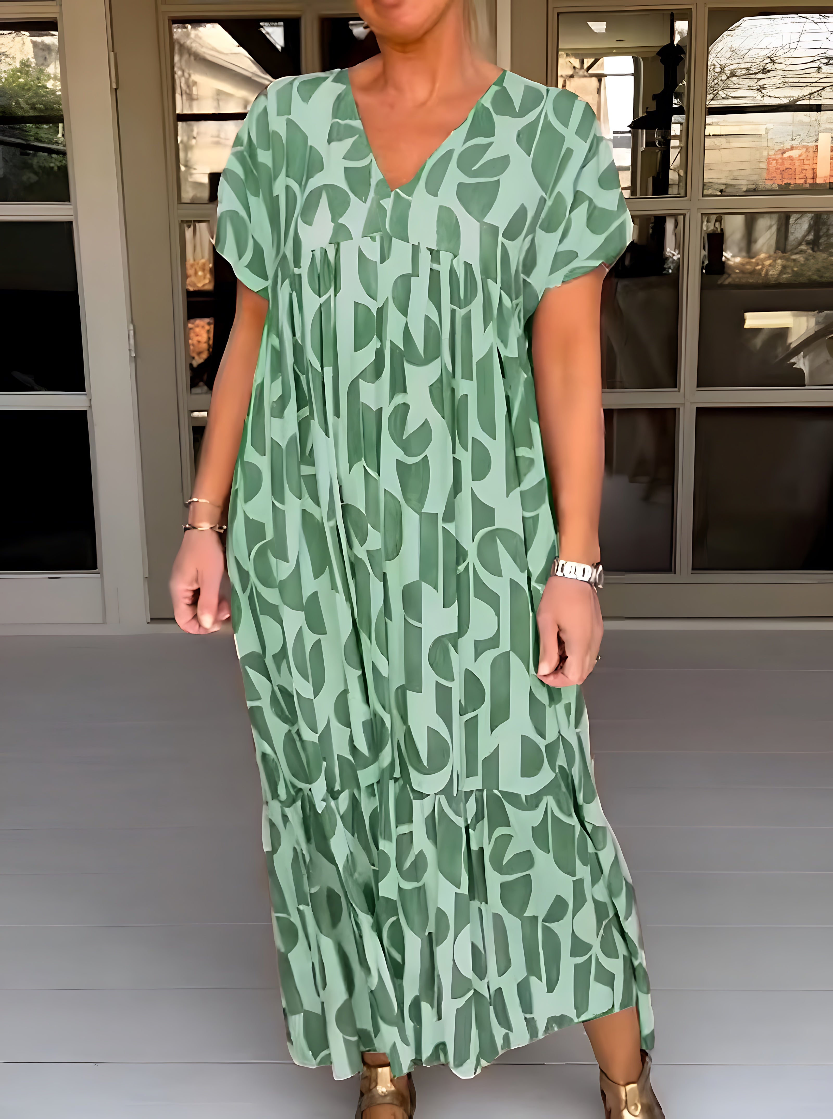 Lucy – Abstract Print Short Sleeve Flowy Maxi Dress
