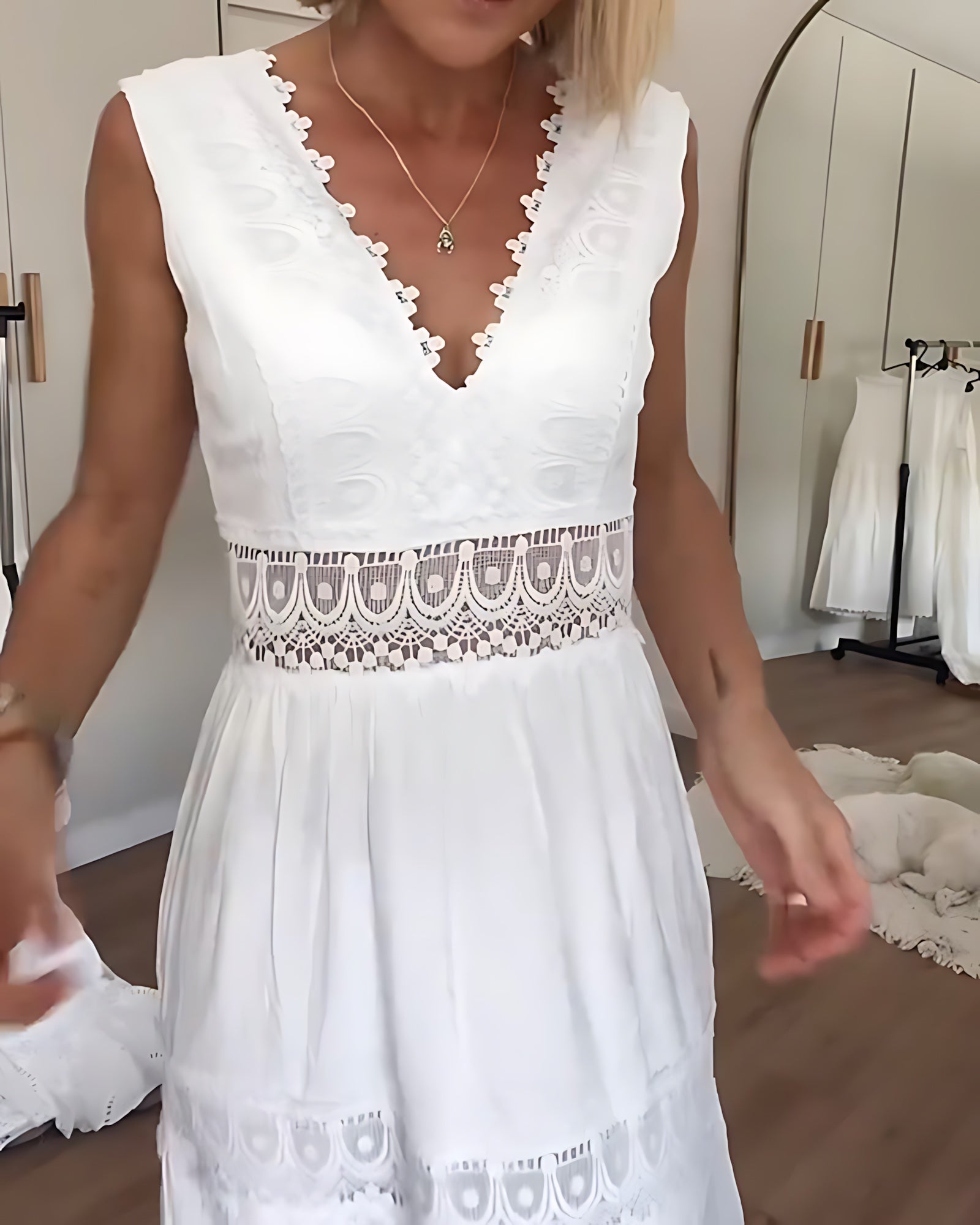 Lucy – V Neck Tiered Lace Summer Midi Dress