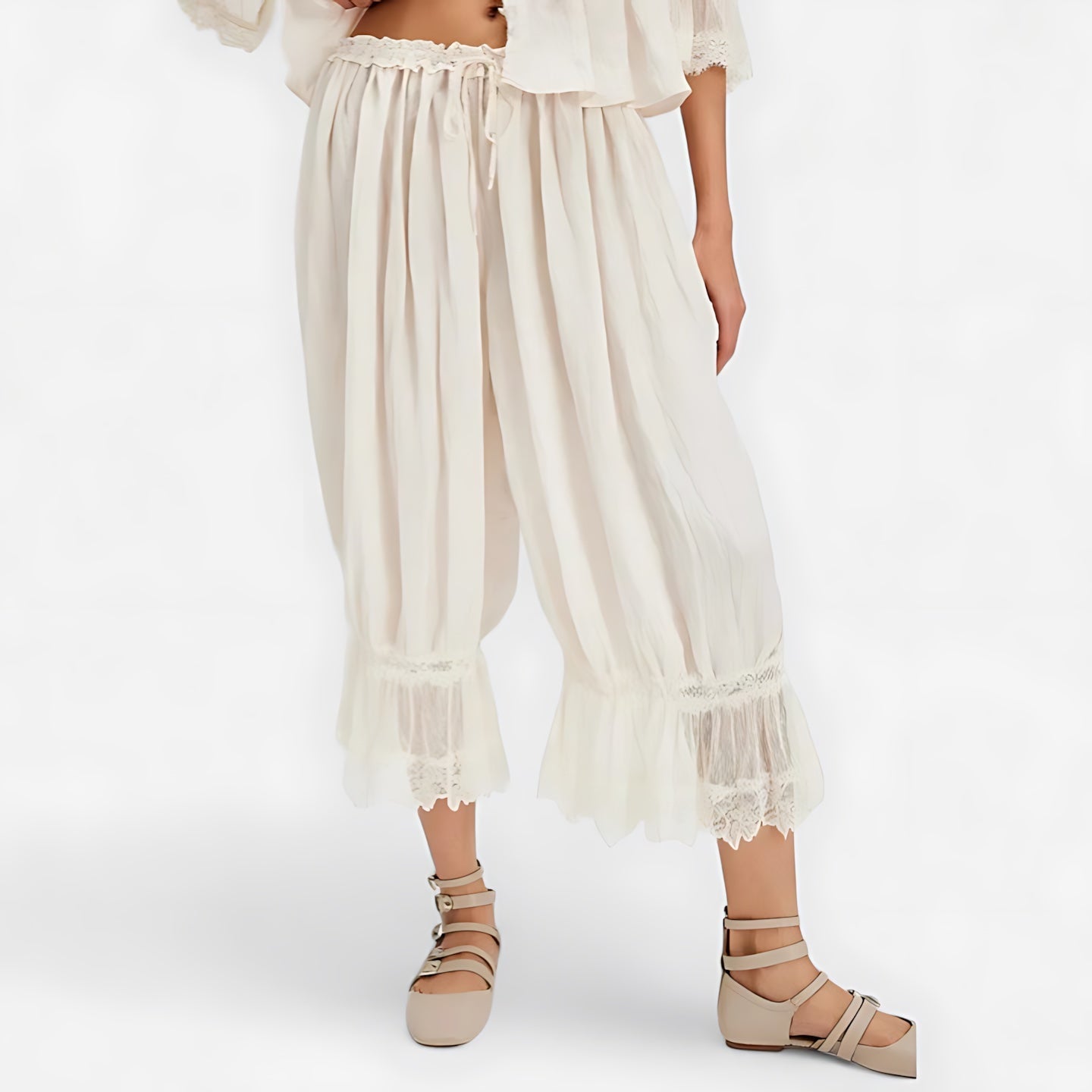 Margot – Lace Ruffle Hem Cropped Pants