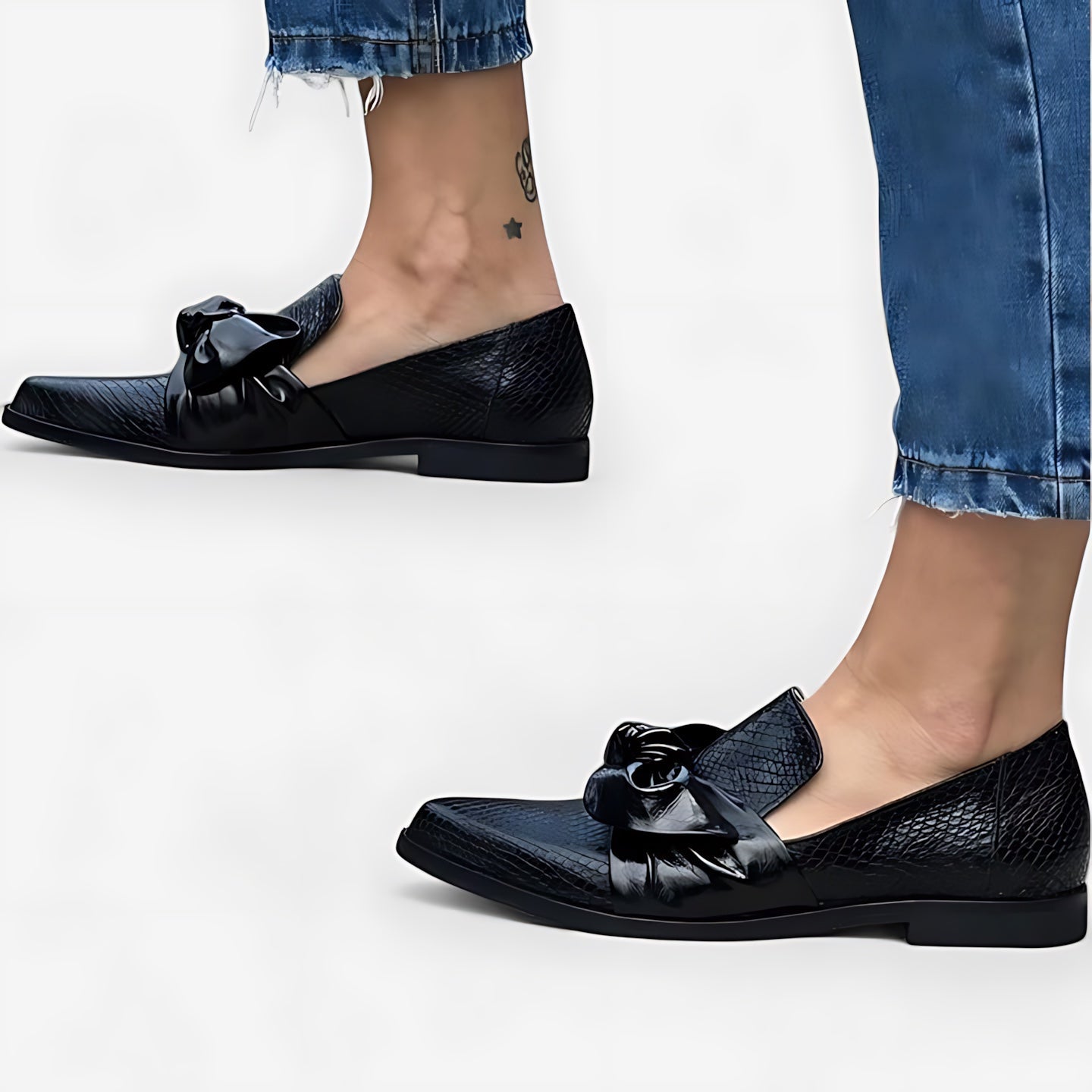 Mary – Snake Print Bow Pointed Toe Loafers