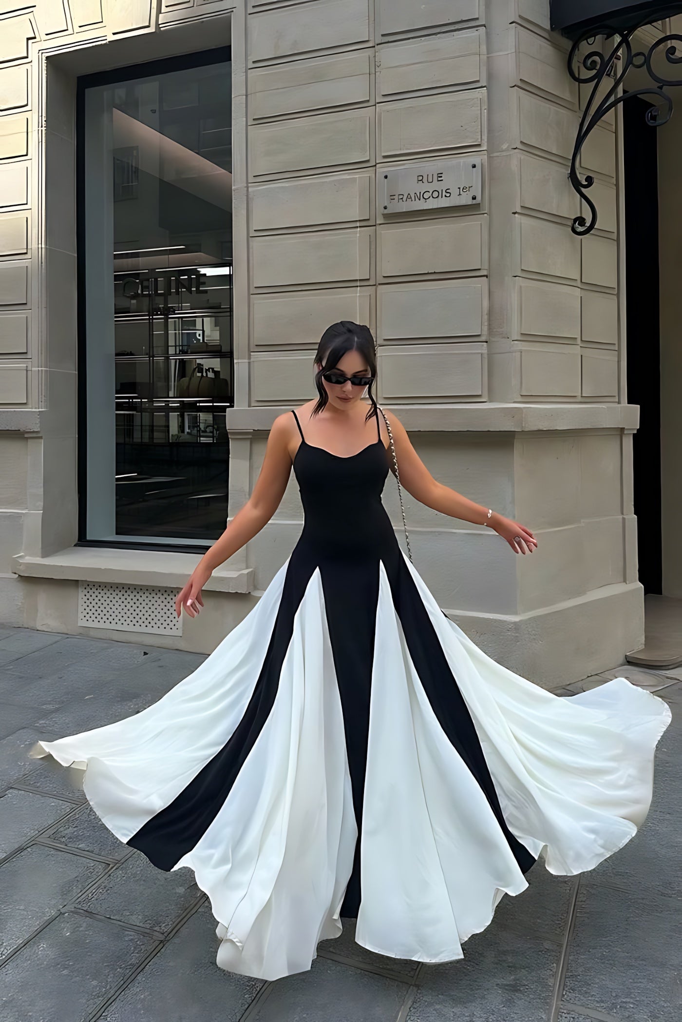 Naomi – Colorblock Sweetheart Evening Maxi Dress