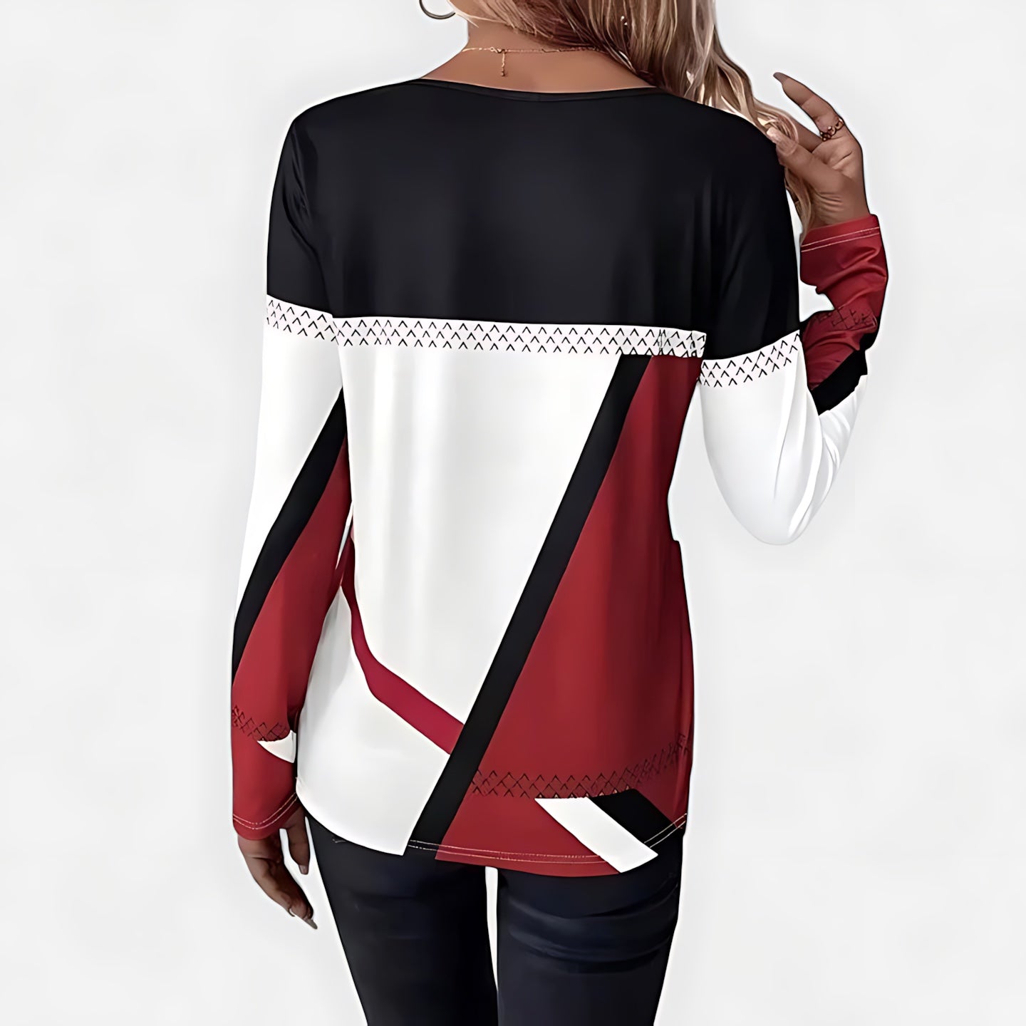 Ruby – Geometric Color Block Crew Neck Sweater