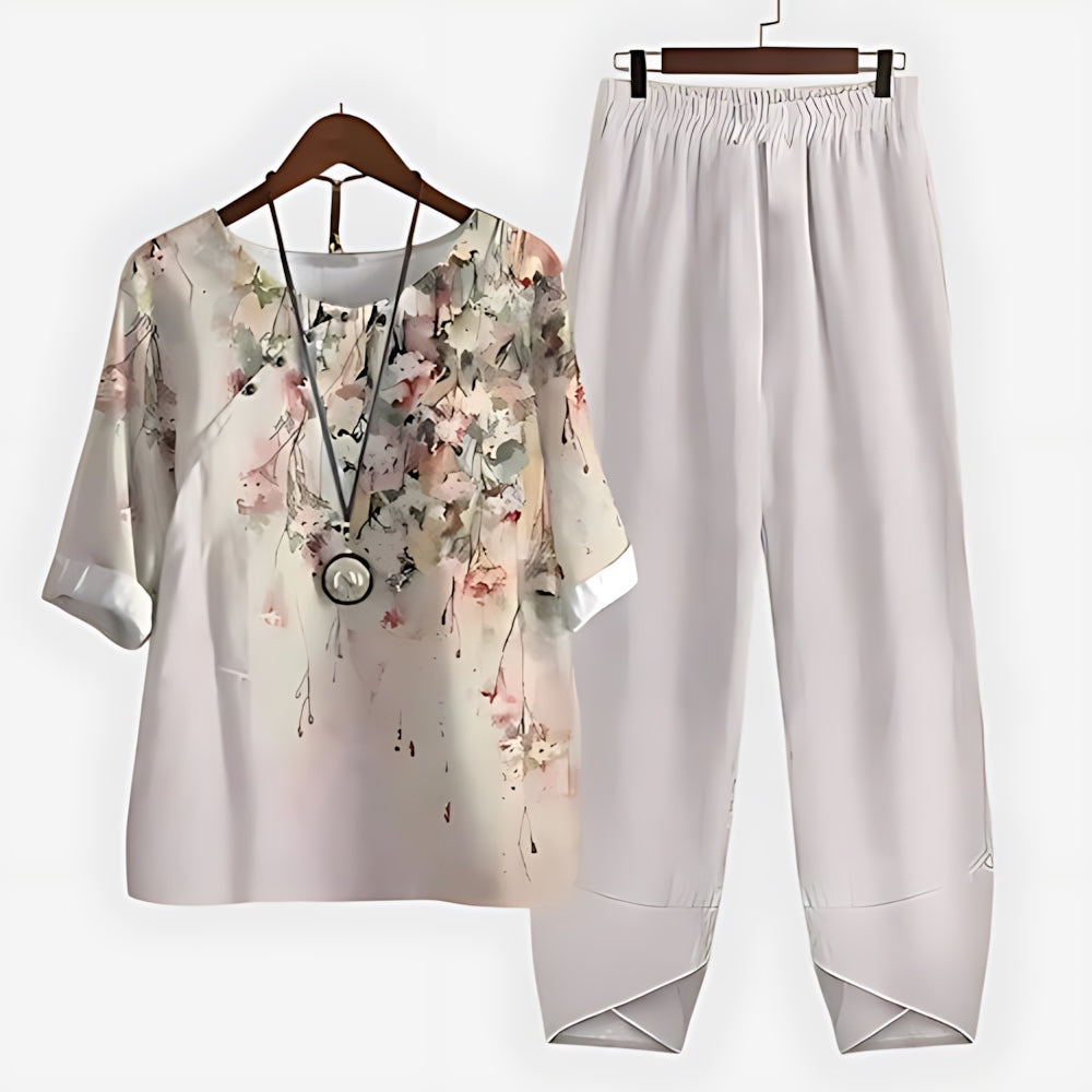 Vera – Butterfly Print Top and Tapered Pants Set