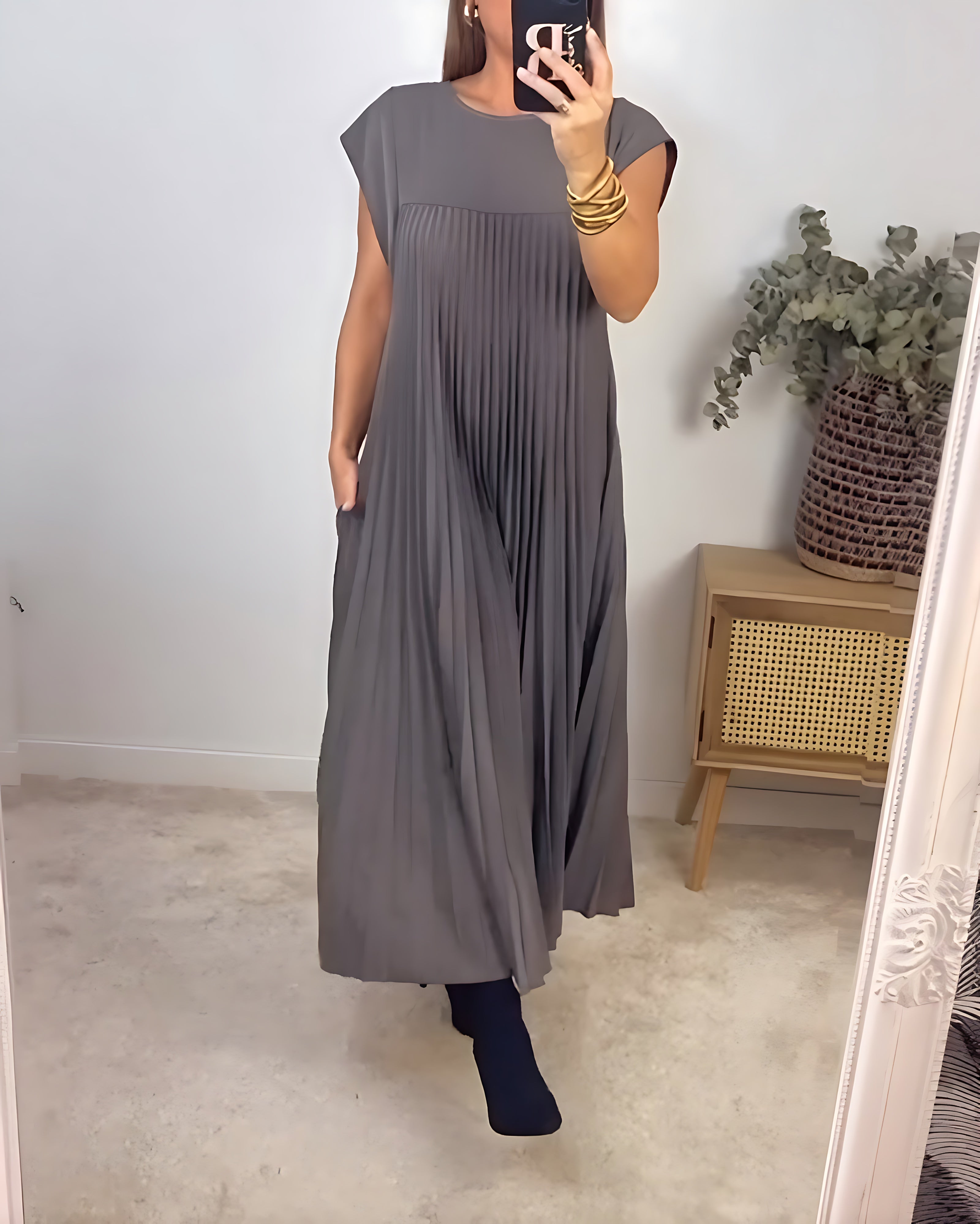 Willow – Pleated A-Line Cap Sleeve Maxi Dress
