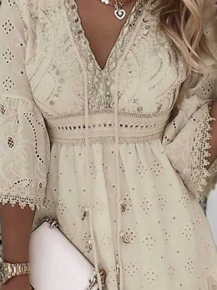 Hadley – Eyelet Lace Bell Sleeve Boho Mini Dress