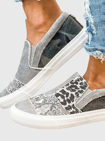 Harriet – Leopard Print Canvas Slip On Sneakers