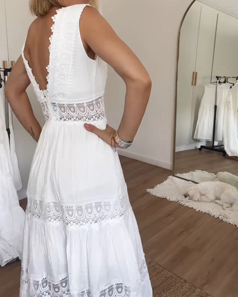 Lucy – V Neck Tiered Lace Summer Midi Dress