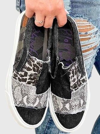 Harriet – Leopard Print Canvas Slip On Sneakers