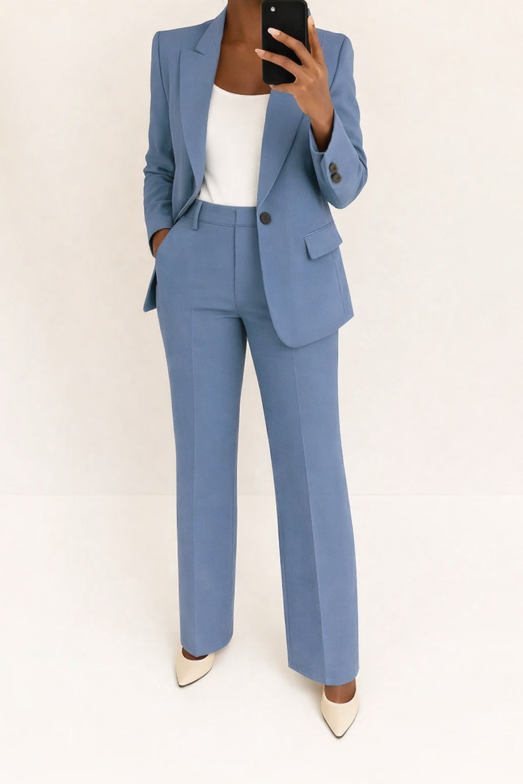 Alaia – Blazer and Straight Leg Pants Suit Set