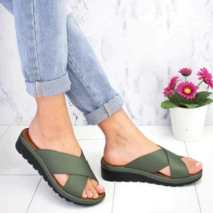 Maeve – Metallic Cross Strap Platform Slide Sandals