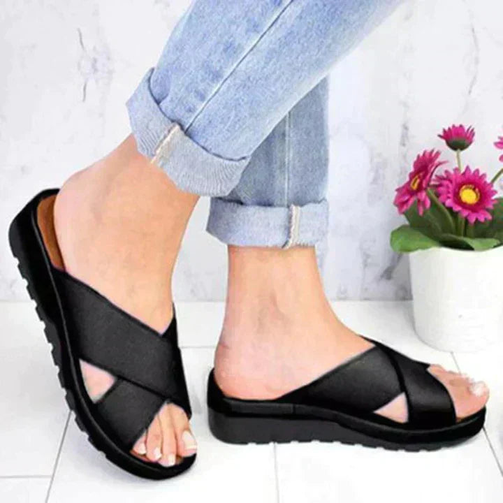 Sadie – Crisscross Platform Slide Sandals