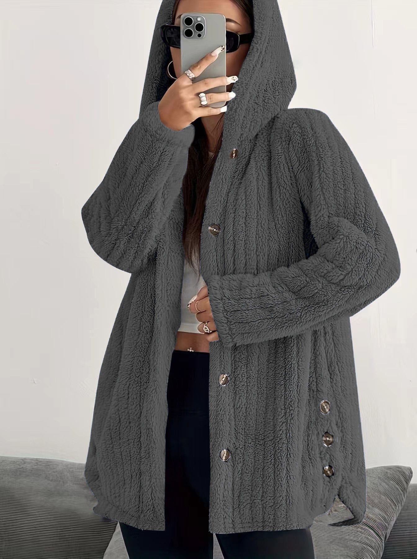 Delilah – Chunky Cable Knit Button Up Cardigan