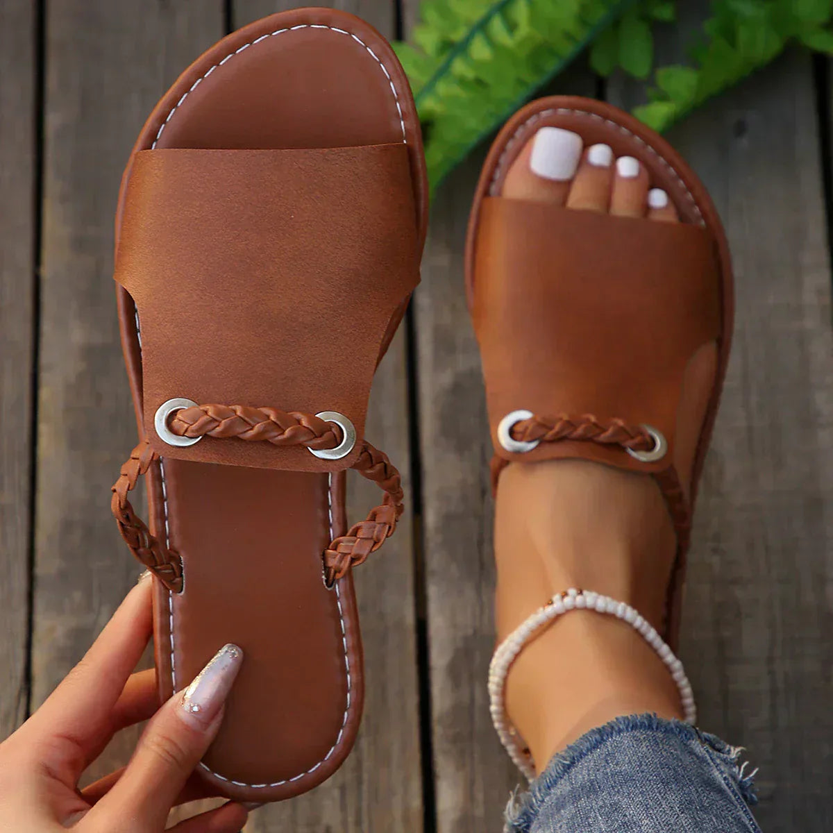 Ruby – Toe Loop Flat Slide Sandals