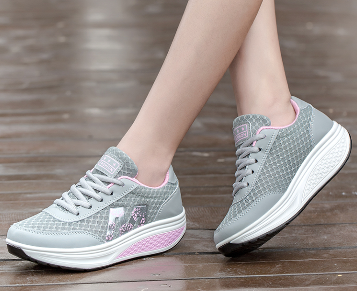 Sara – Platform Lace Up Walking Sneakers